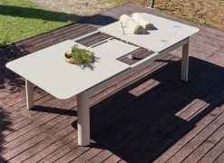 Offre Table Darius - Chaises Darius